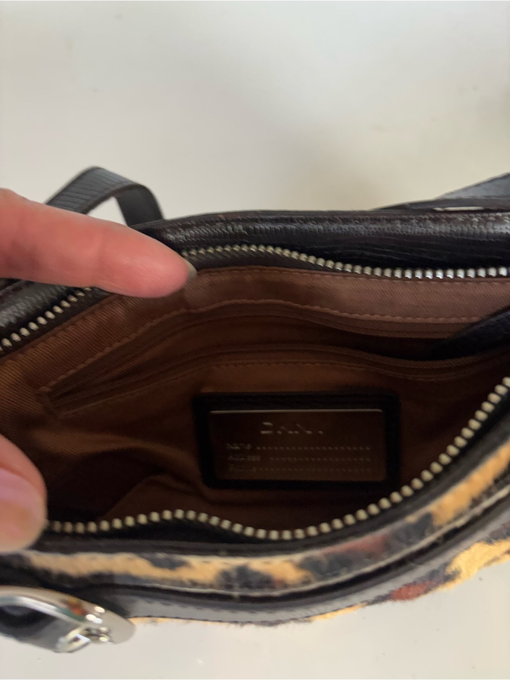 Dkny Leopard Print Shoulder Bag with Dark Brown Trim - Picture 3 of 4